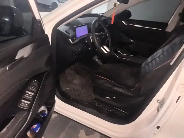 Haval H6 — Фото автомобиля 12