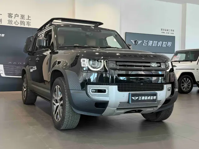 Land Rover Defender — Фото автомобиля 3