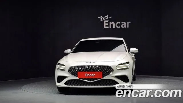 Genesis G70 New — Фото автомобиля 3