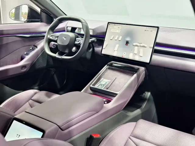 Xpeng P7 — Фото автомобиля 10