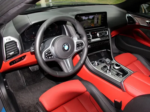 BMW 8 Series — Фото автомобиля 4