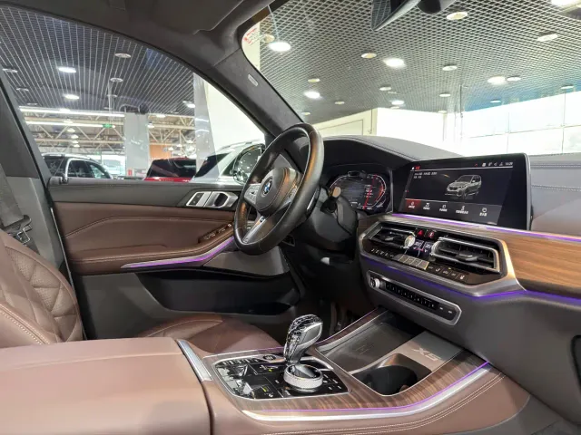 BMW X5 — Фото автомобиля 10