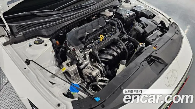 Hyundai Avante CN7 — Фото автомобиля 6