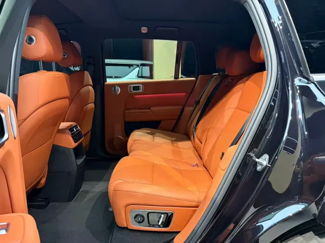 Li Auto L7 — Фото автомобиля 9