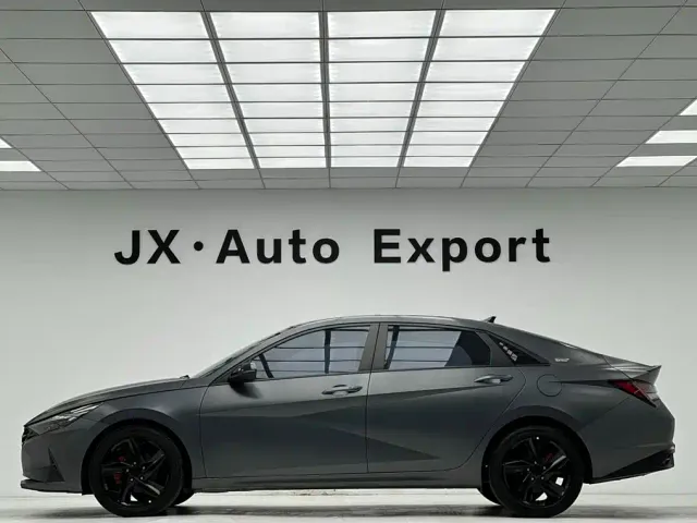 Hyundai Elantra — Фото автомобиля 19
