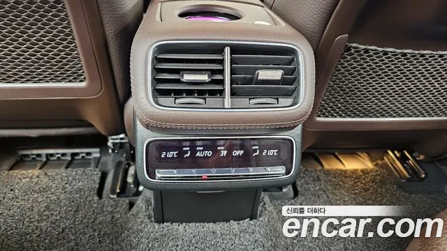 Mercedes-Benz GLS-Class — Фото автомобиля 26