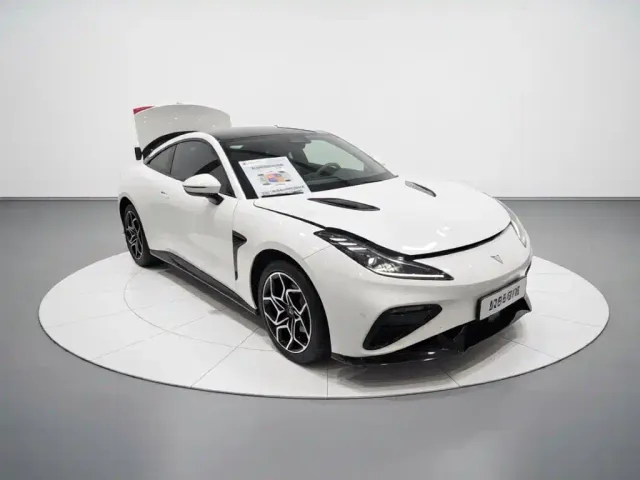 Hozon Neta GT — Фото автомобиля 3