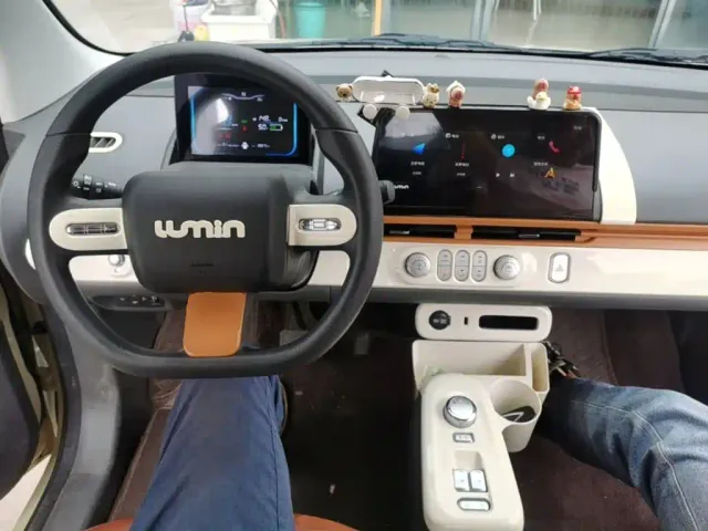 Changan Lumin — Фото автомобиля 9