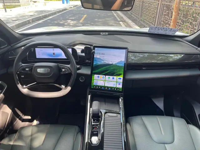 Geely Boyue — Фото автомобиля 14