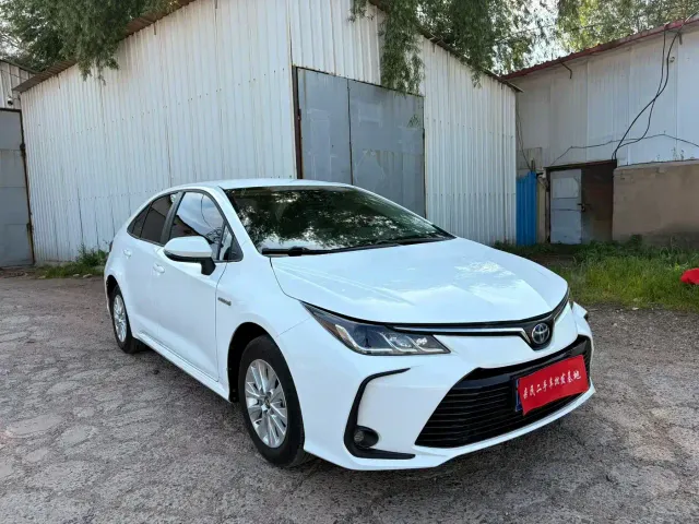 Фотография автомобиля — Toyota Corolla