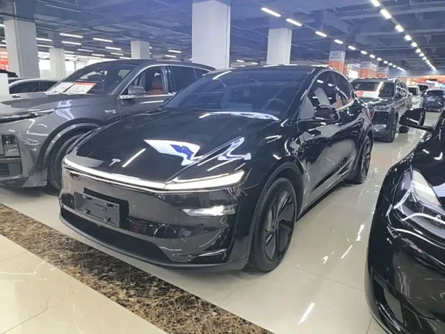 Фотография автомобиля — Tesla Model Y