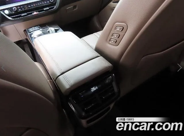 Kia K8 Hybrid — Фото автомобиля 16