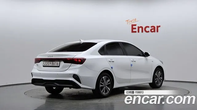 Kia K3 Generation 2 — Фото автомобиля 2