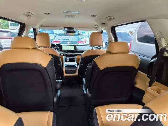 Kia Canival Carnival 4 поколение Бензин 9 мест Prestige — Фото автомобиля 9