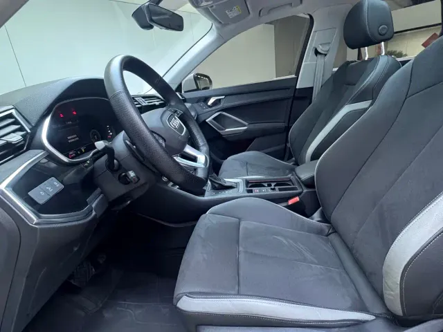 Audi Q3 — Фото автомобиля 10