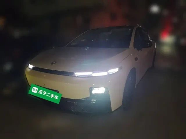 Фотография автомобиля — Leapmotor B01