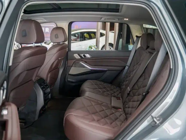 BMW X5 — Фото автомобиля 11