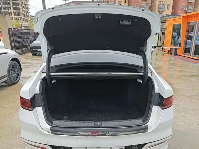 BYD Qin PLUS — Фото автомобиля 18