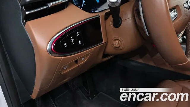 Genesis GV70 — Фото автомобиля 25