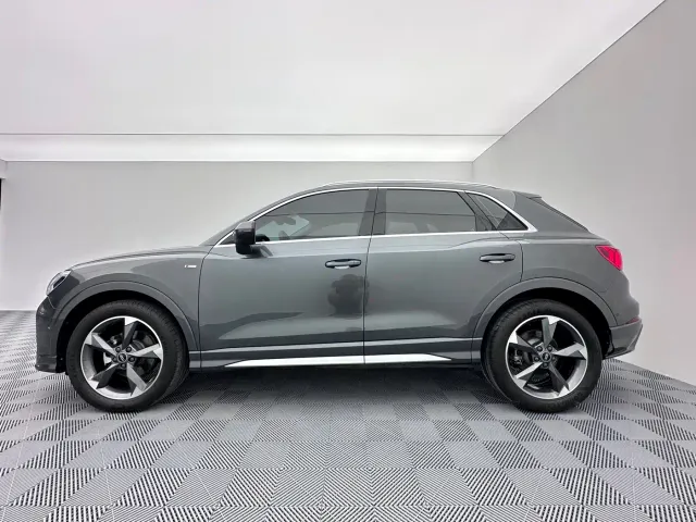 Audi Q3 — Фото автомобиля 8