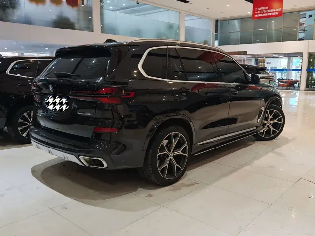 BMW X5 — Фото автомобиля 8