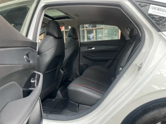 Geely Binrui — Фото автомобиля 11