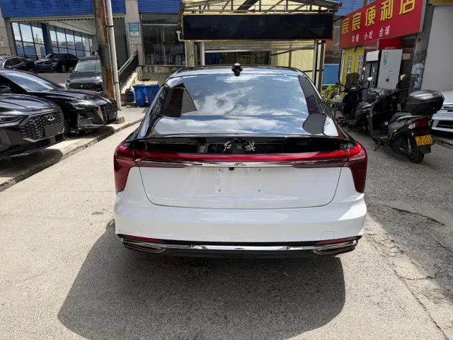 Hongqi H5 — Фото автомобиля 8