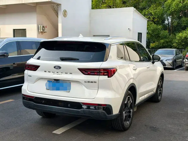 Ford Lingrui — Фото автомобиля 9