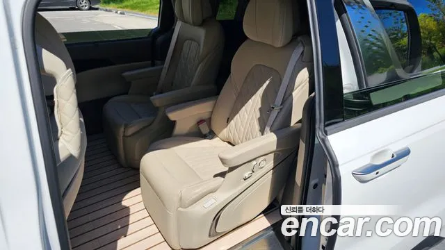 Kia Canival Carnival 4 поколение Бензин 9 мест Signature — Фото автомобиля 11