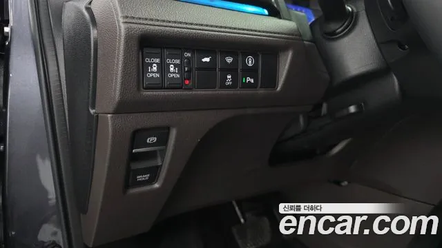 Honda Odyssey — Фото автомобиля 18
