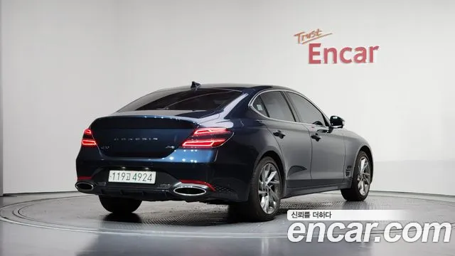Genesis G70 Новый G70 Бензин 2.5T 4WD — Фото автомобиля 2