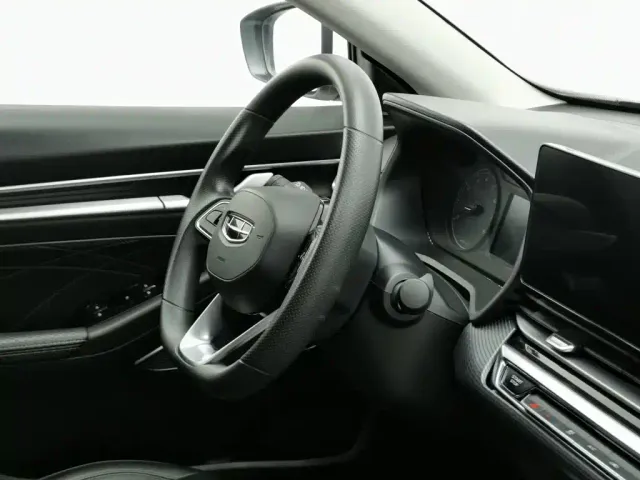 Geely Emgrand — Фото автомобиля 22