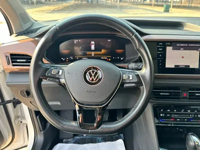 Volkswagen Tharu — Фото автомобиля 10