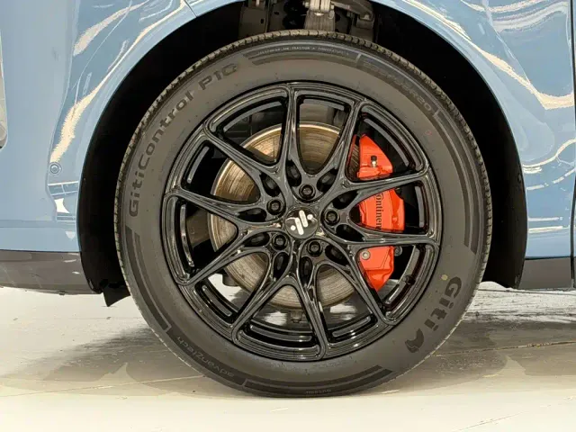 IM Motors LS6 — Фото автомобиля 11