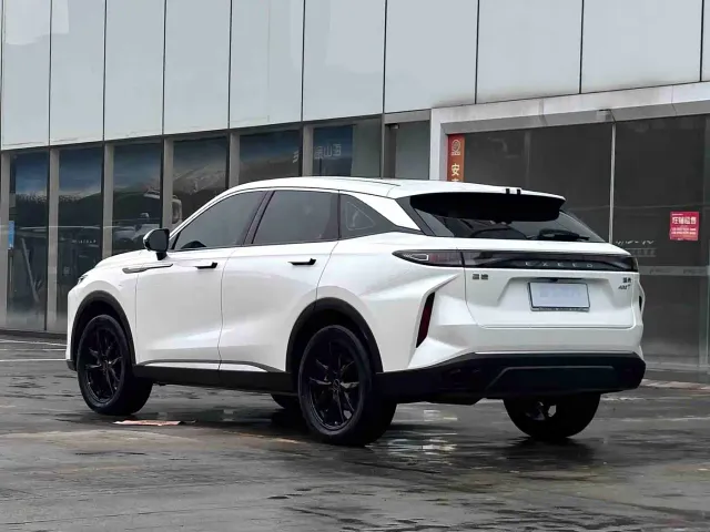 Exeed RX — Фото автомобиля 6
