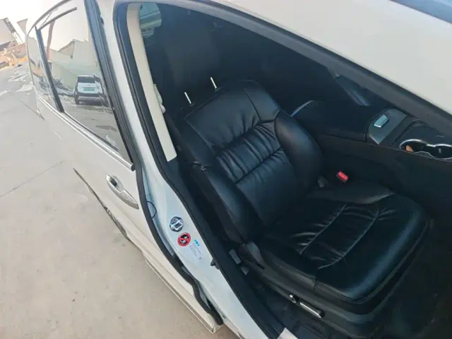 Honda Odyssey — Фото автомобиля 24