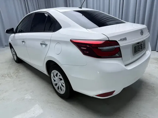 Toyota Vios — Фото автомобиля 6