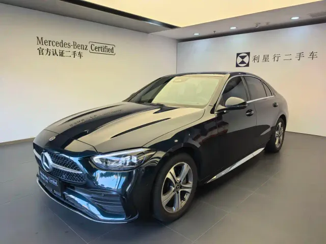 Фотография автомобиля — Mercedes-Benz C-Class
