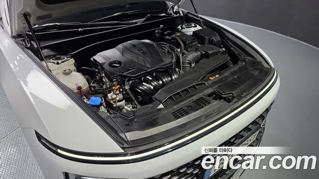 Hyundai Grandeur Grandeur (GN7) 2.5 Бензин 2WD — Фото автомобиля 6