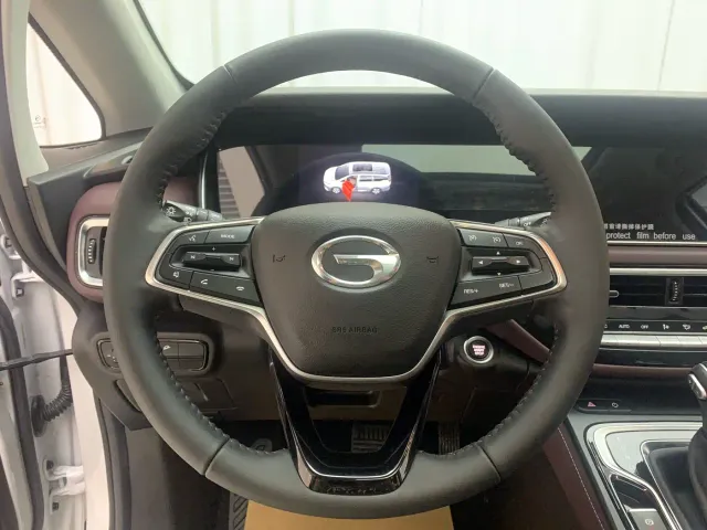 GAC Trumpchi M6 — Фото автомобиля 12