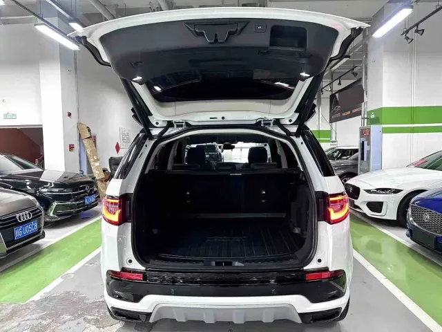 Land Rover Discovery Sport — Фото автомобиля 11