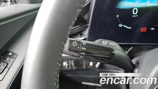 Kia Niro — Фото автомобиля 26