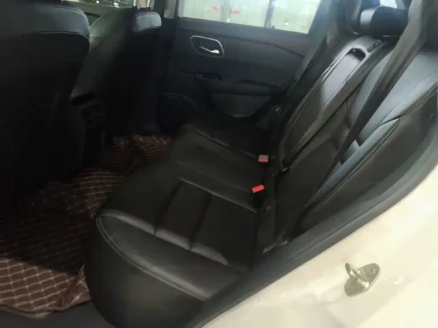 Nissan X-Trail — Фото автомобиля 16