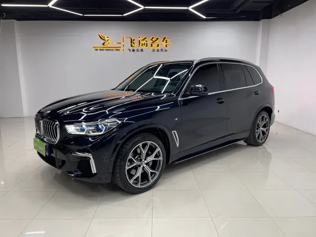Фотография автомобиля — BMW X5