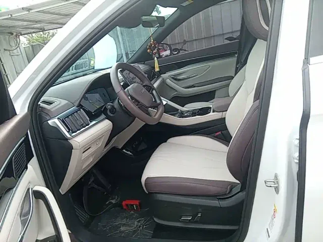 BYD Song PLUS — Фото автомобиля 14