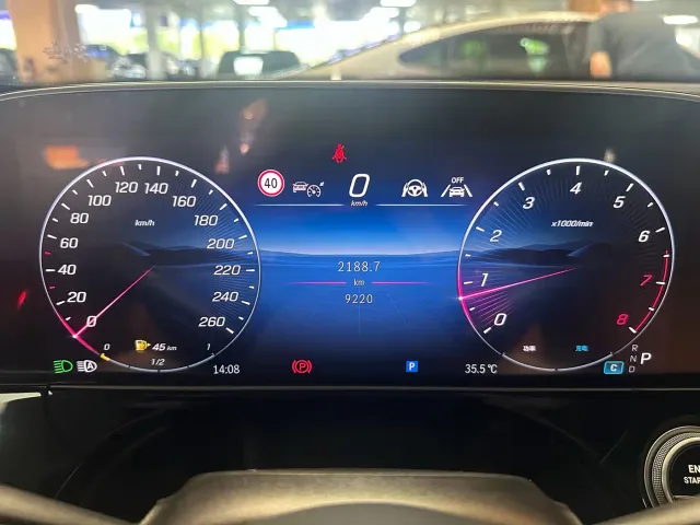 Mercedes-Benz E-Class — Фото автомобиля 10