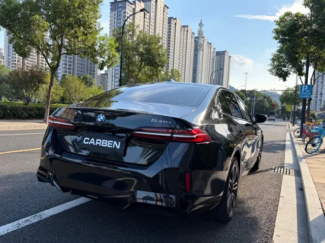 BMW 5 Series — Фото автомобиля 5