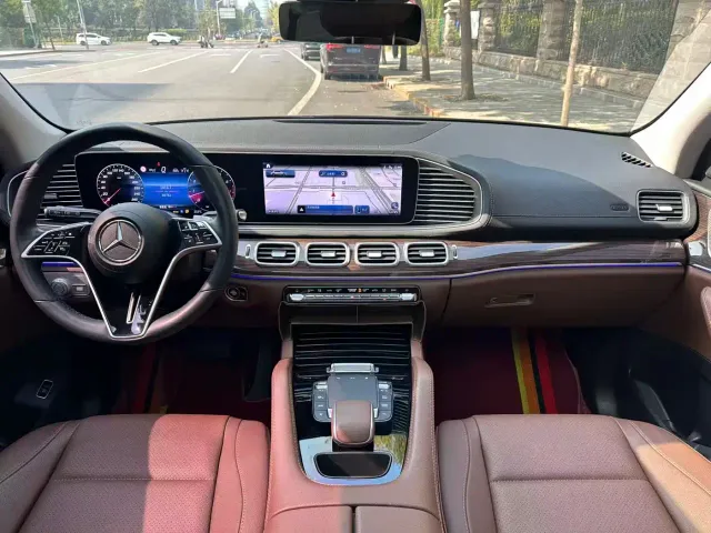 Mercedes-Benz GLE-Class — Фото автомобиля 16