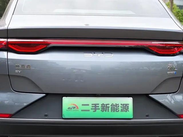BYD Qin L — Фото автомобиля 12
