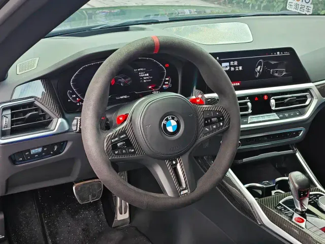 BMW M4 — Фото автомобиля 14